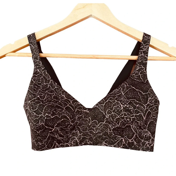 Lululemon Like Nothing Bra Lacescape Spanish Rose Black Wireless Size 32B NEW - Picture 1 of 6